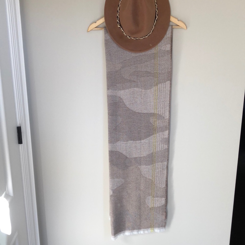 Scarf